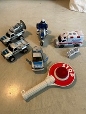 Polizeitauto Konvolut, 5 Fahrzeuge und eine Polizeikelle