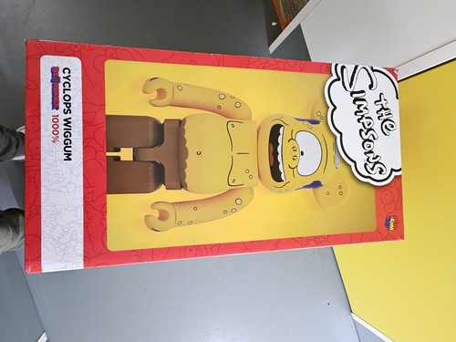 1000 bearbrick cyclops wigum - 1000%,