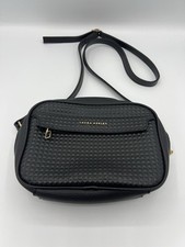 Laura Ashley Damen Umhängetasche Schwarz 