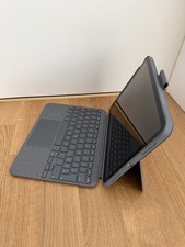 logitech Combo Touch Case