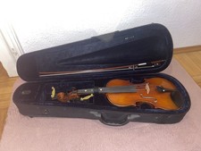 Meggle Musikalien Violine 4/4 Geige mit Kun Schulterstützen, Bogen und Koffer 