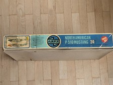 Bausatz Militärflugzeug 1:24