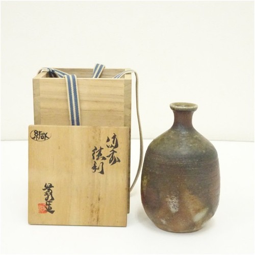 Bizen ware tokkuri sake - ware,