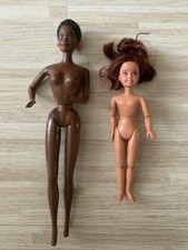 Dunkelhäutige Barbie Ohne