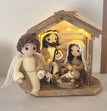 Häkelkrippe, Holzhütte