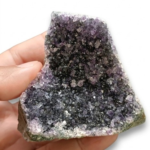 Amethyst druse uruguay 173 - amethyst,