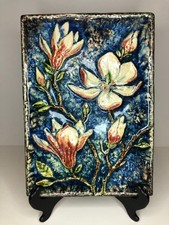 Karlsruhe Majolika Keramik Wandplatte Magnolie Blumenmuster 7394 Wandfliese 70er