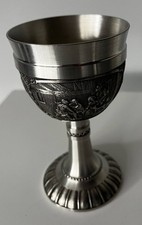 Edler Zinnbecher mit