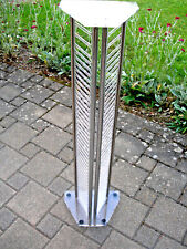 CDs-Eckregal    CDs-Ständer   CDs-Turm   Acrylglas (Plexiglas) + Metall