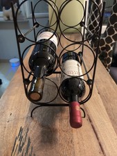 Schönes Weinregal für Weinhalter Aus Metall Schwarz