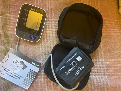 Omron intelli oberarm bp - m7,