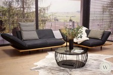 Modell Akito in Leder Rhino