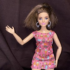 Barbie Puppe Curvy Mit Gelenken Mit Ohrringen Und Outfit Super Schön ?
