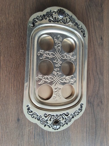 Altes kleines serviertablett - altes,