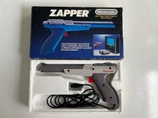 Original Nintendo NES Zapper Pistole in OVP