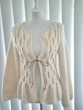 Chenille Strickjacke Damen Gr. S Cecil wollweiß Trompetenärmel Lederband