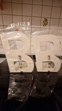 Ikea bücherstützen b - 2, "b"
