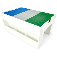 Holztisch mit seitlichen