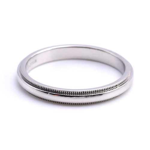 Tiffany milgrain ring in - &,