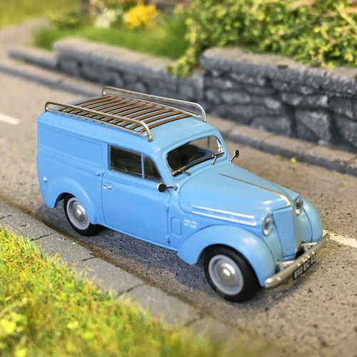 Renault juvaquatre blaues - juvaquatre,,