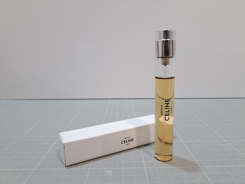 Celine paris reptile - reptile, eau