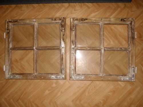 Zwei alte fensterflügel - alte, /