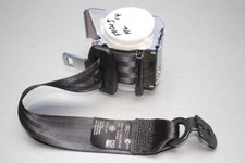 1x Sicherheitsgurt hinten