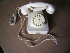 W48  Wählscheiben Telefon  elfenbein grüne Zahlen original Deutsche Bundespost
