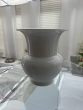 wunderschöne weiße KPM Vase