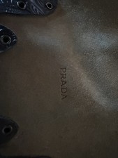 Schöne PRADA exklusive Damen