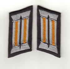 Paar Kragenspiegel DDR NVA Nachrichten Gelb gestickt Offizier