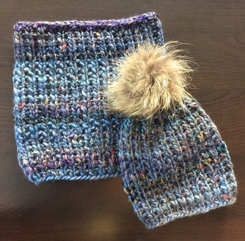Strickmütze loop blue - &,