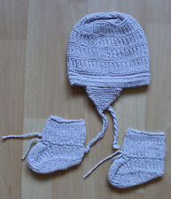 Strick Mütze + Socken -- Handarbeit -- für Puppen von 50 cm und größer