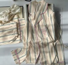 Gestreiftes Pyjama Damen aus