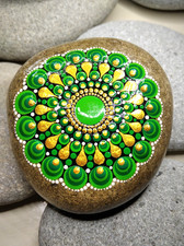 XL-Mandala Stein, grün, Glücksbringer, Naturstein Bodensee, handbemalt, Unikat