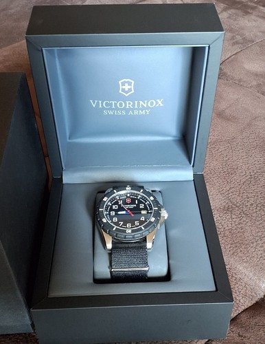 Victorinox swiss army - swiss,