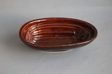 Seltene alte Steinzeug Backform  oval mit Innendekor Madeleine-Form?