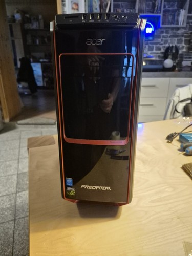 Tower acer predator - predator, mit