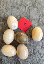 Osterdekoration: 6 Marmor-Eier