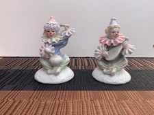 Zwei Porzellan Clown-Figuren, Harlekin, ca. 11 cm