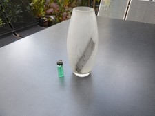 Designer Glasvase Vase Glas mit eingearbeiteten Stoff oder Metall