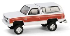 CHEVROLET K5 Blazer Silverado - Lifted - 1984 - white / red - Greenlight 1:64