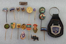 alte Broschen Pins Anstecknadeln Auto Motorsport Oldtimer Rallye emailliert