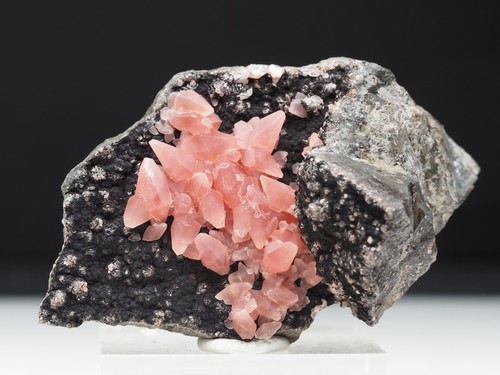 Rhodochrosit uchucchaacua - rhodochrosit,,