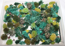 Großes Set Kleiner Bäume