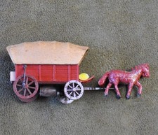 altes kleines Pferdegespann mit Planwagen aus Plastik, selten