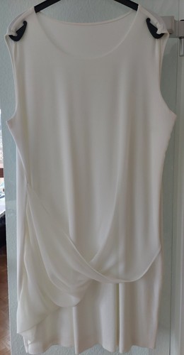 Ein neuwertiges kleid für - neuwertiges,