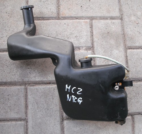 Piaggio nrg mc2 öltank - piaggio,