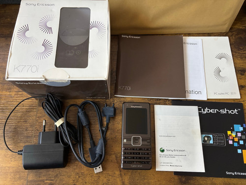 Sony ericsson k770i - sony,