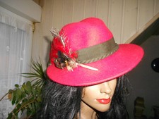 rot Damen Hut Wiesn Oktoberfest auffallend Filz und Wolle neuwertig